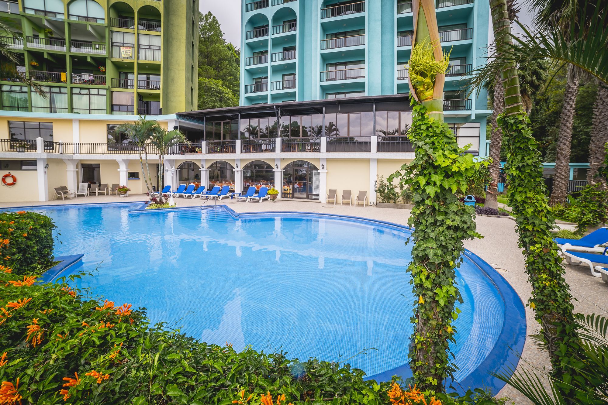 Hotel La Riviera De Atitlan ปานาคาเชล ภายนอก รูปภาพ